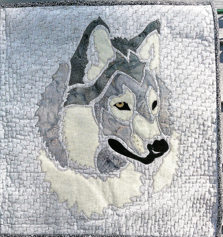 Gray Wolf Wall Quilt: 17.75x18.75