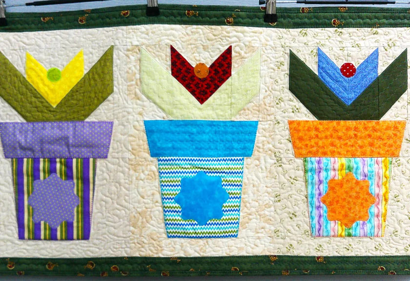 Flowers in 3 Flower Pots Wall Quilt: 32x18