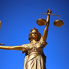 justice-2060093_1920.jpg