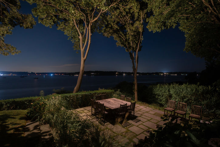 Oyster Bay - Yale Moyer Lighting - Landscape Lighting