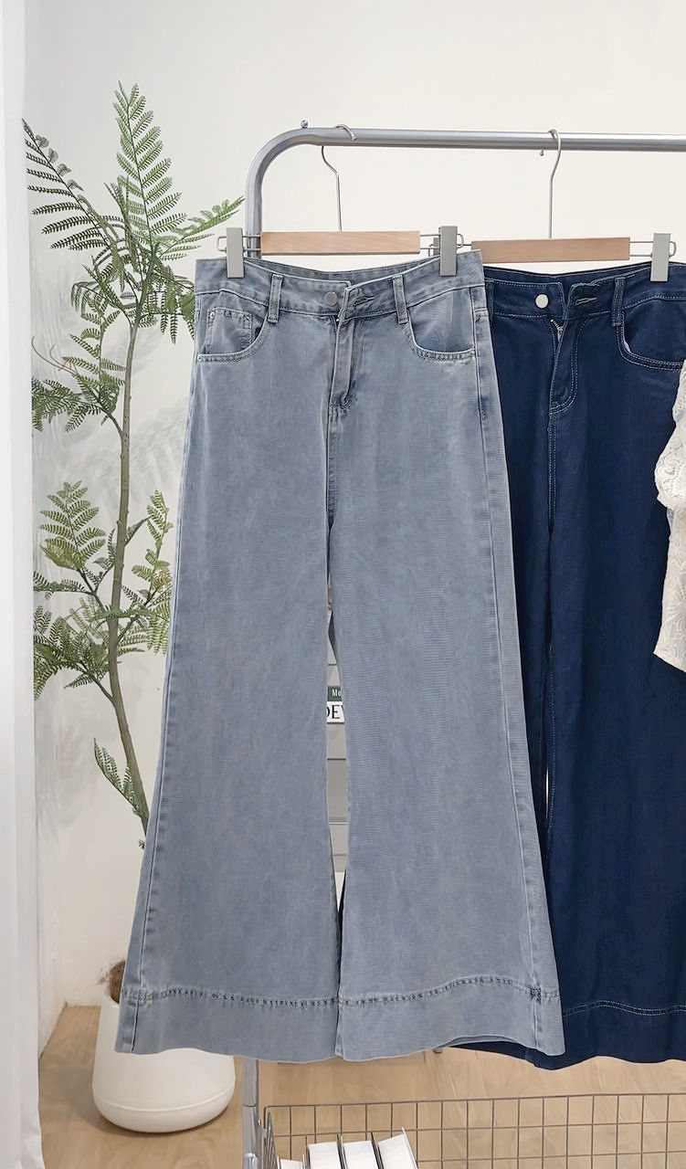 Thumbnail: Zayla Soft Denim A-Cut Wide Leg Jeans