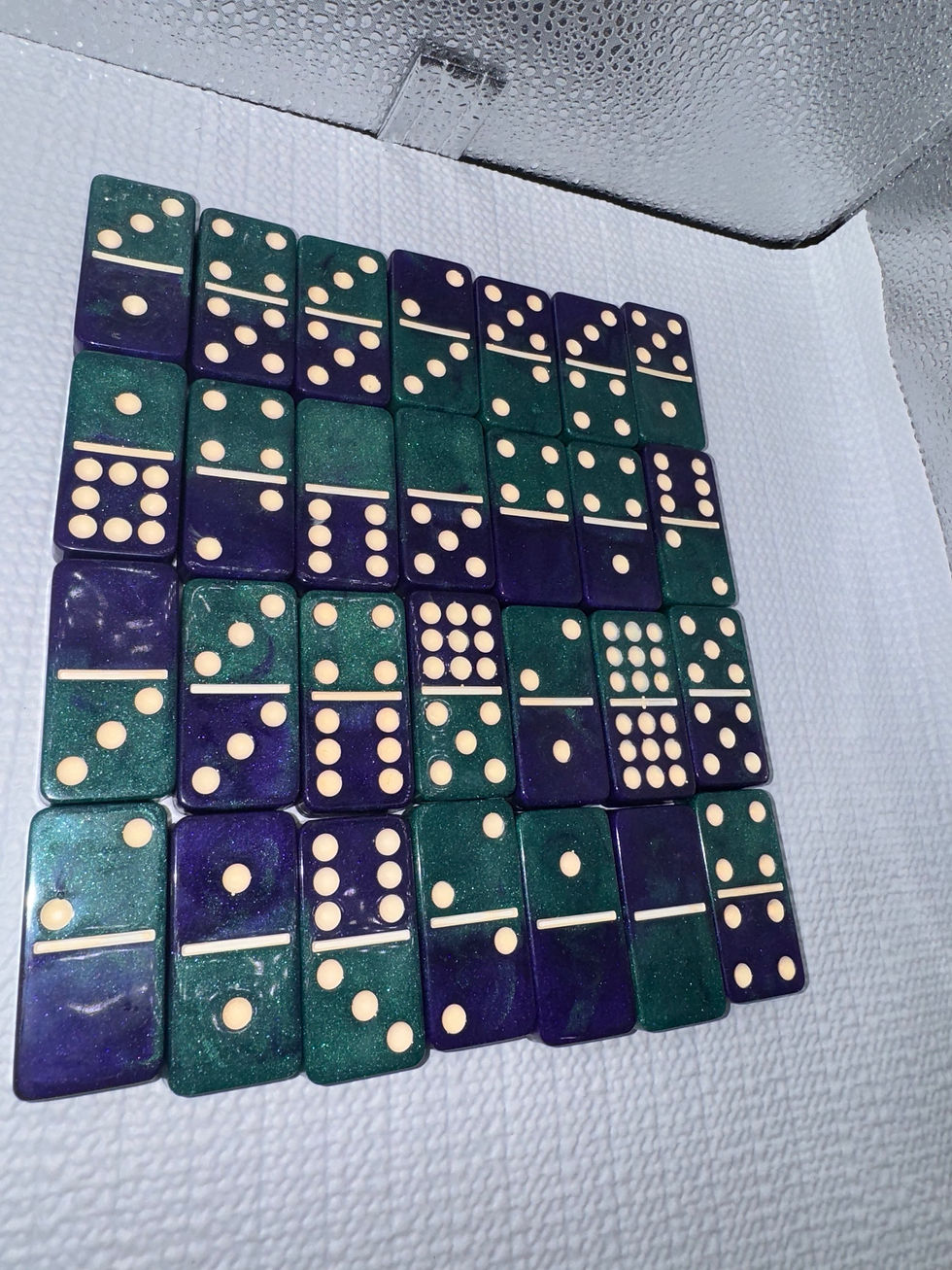 Thumbnail: Green and Purple Single Set Dominos
