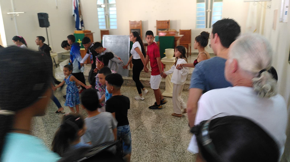 Kubanischer Gottesdienst, Besichtigung einer Freimaurer-Loge und wehmütiger Abend