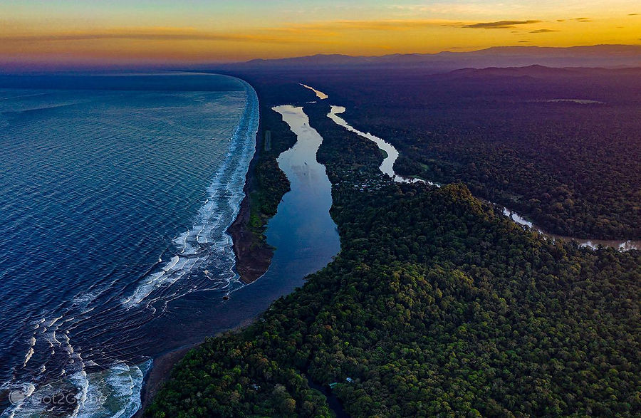 mar-caraibas-tortuguero-canais.jpg