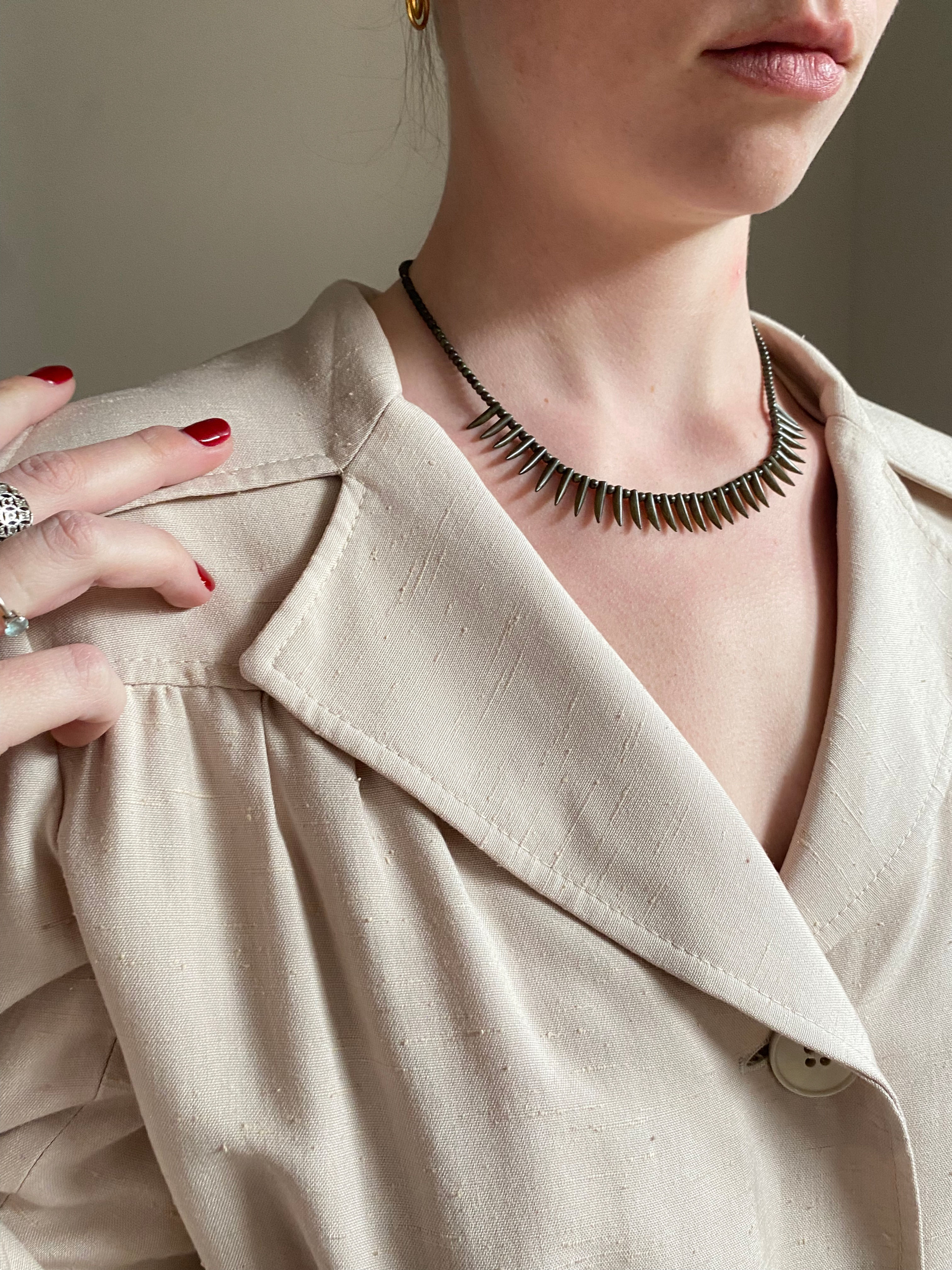 Green Lucite Spikes Necklace