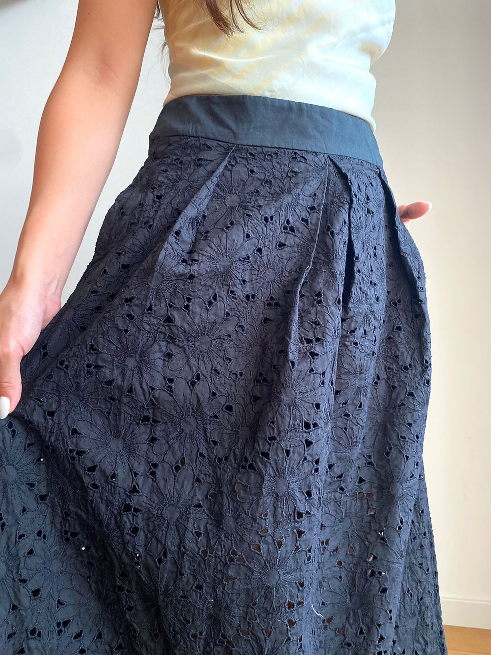 Miniatura: Long Hollow Flower Sangallo skirt 