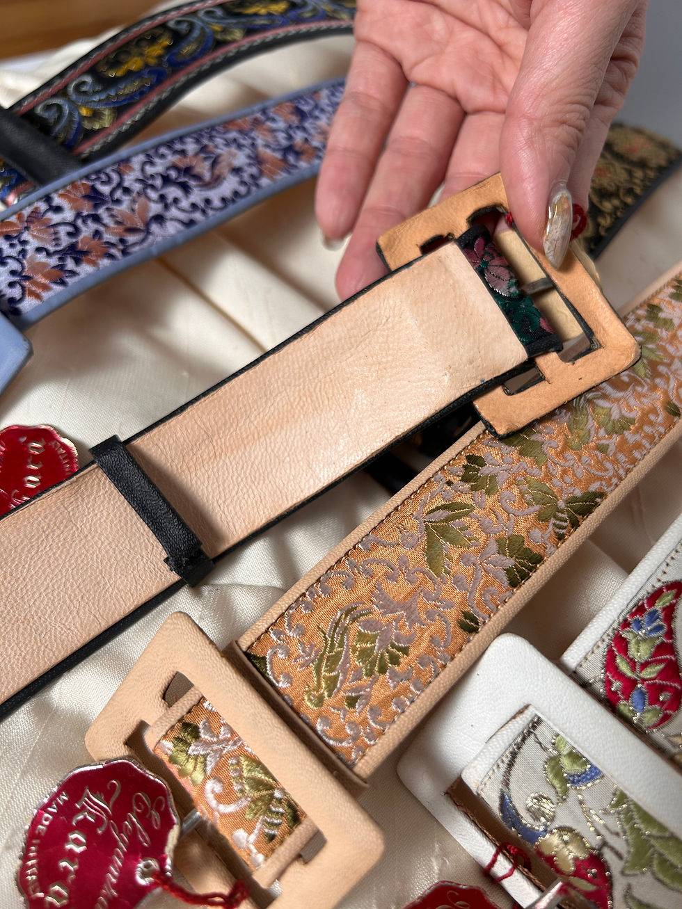 Miniatura: Almond Paisley Belt 