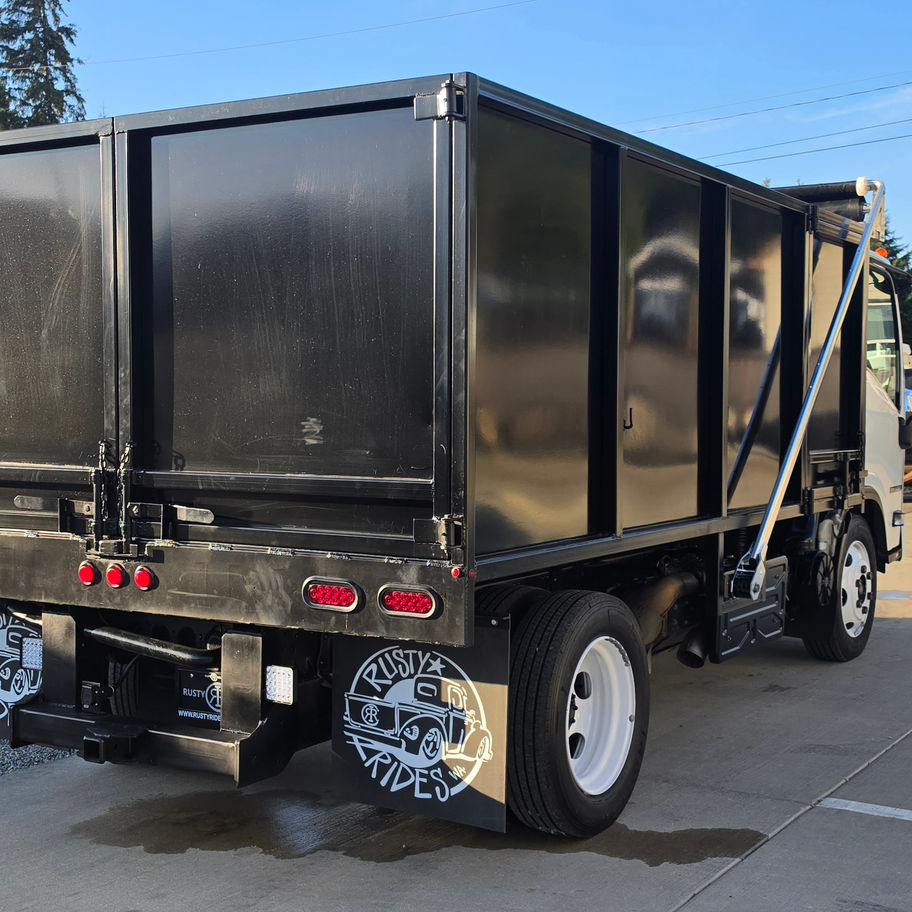 This truck combines the reliability and fuel efficiency Isuzu is known for the durability of a newly installed steel dump bed