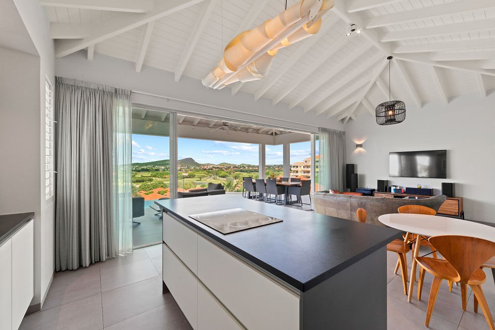 luxurious-3-bedroom-penthouse-for-sale-on-blue-bay-curacao-4-1000x666.jpg
