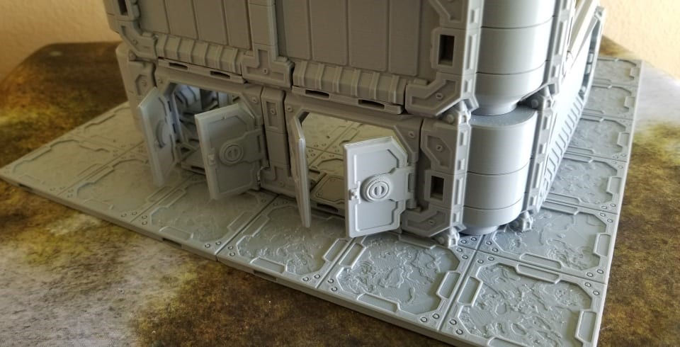 Thumbnail: Richard Siegler Champions Table