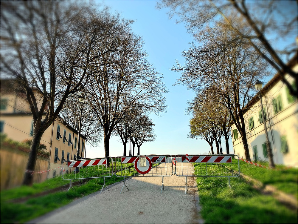 The famous wall of Lucca, closed for now.