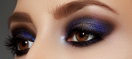 Shiny Blue Eye Shadow