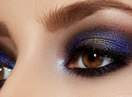 Shiny Blue Eye Shadow
