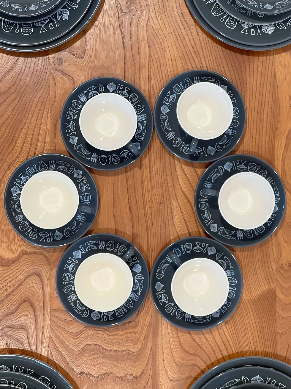Thumbnail: Crown Lynn 'Narvik' Dinner Set