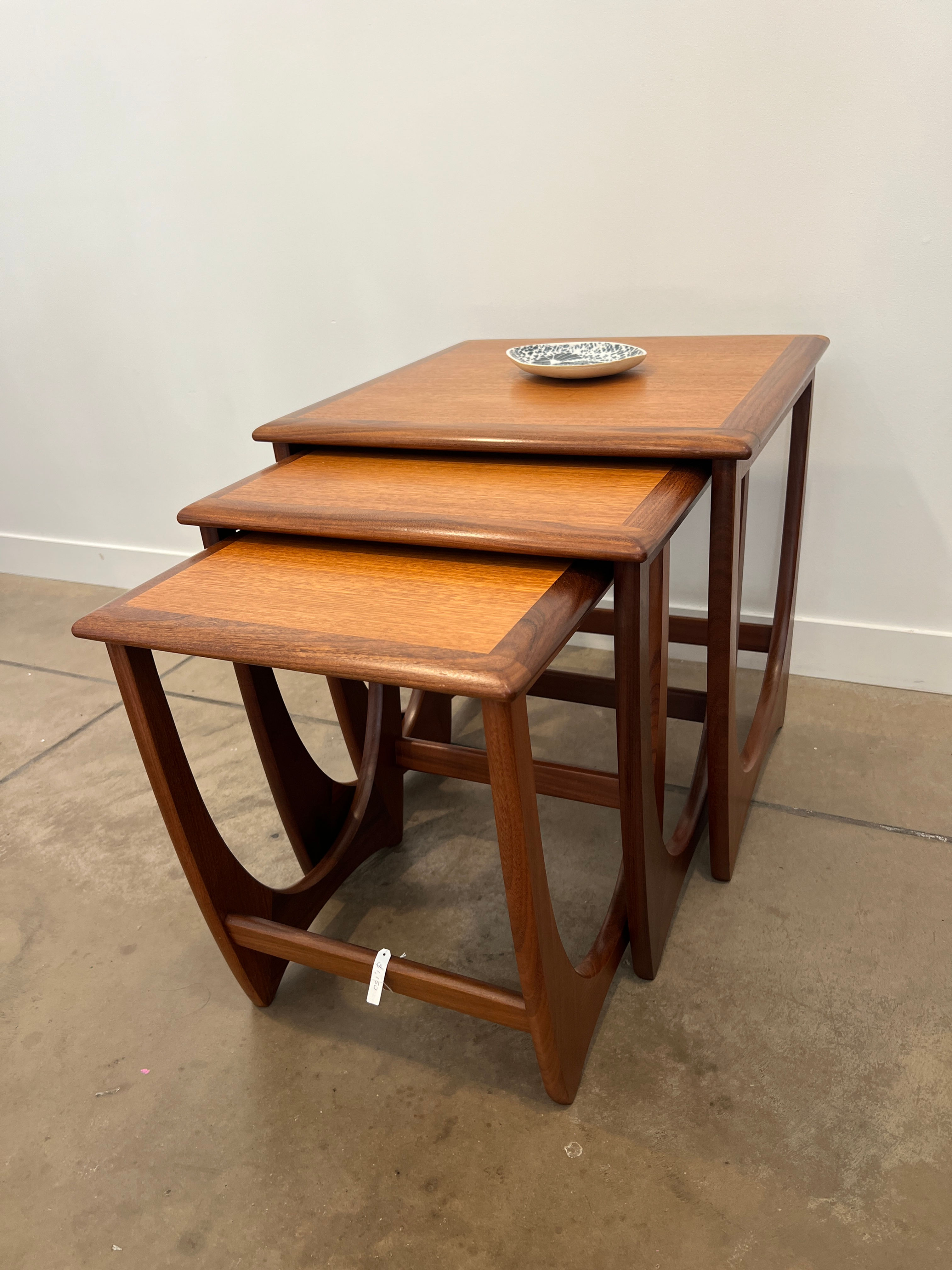 G-Plan Nest of Tables