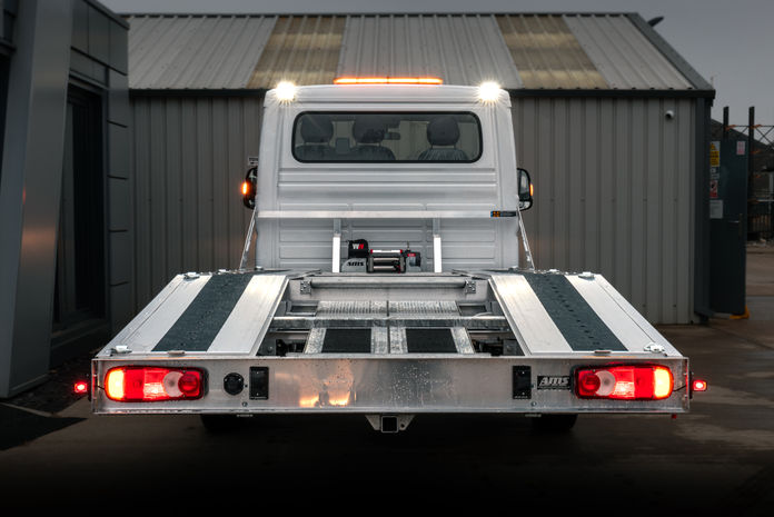 beaver tail flat bed recovery trucks manufacturer