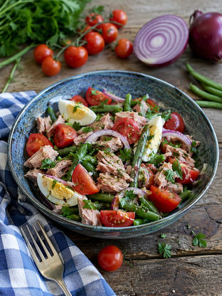 Thunfisch-Bohnensalat mit grünen Bohnen & Honig-Senf-Dressing – Einfach, gesund und unglaublich lecker