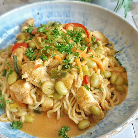 One Pot Ramen mit Hähnchen: