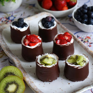 Gefüllte Schokoküsse mit Obst