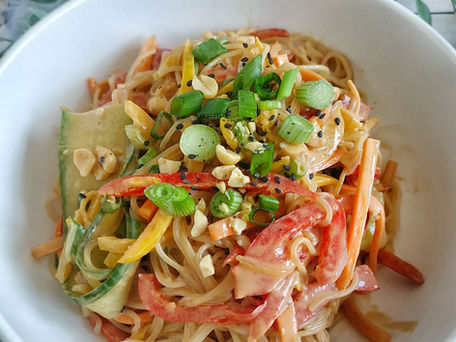 Asiatischer Glasnudelsalat: Frisch und Lecker