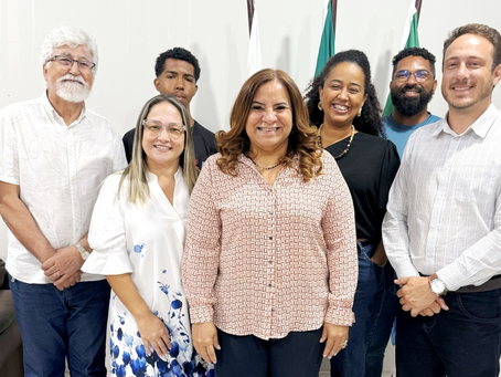A união entre tecnologia, educação e ancestralidade pautou uma importante reunião realizada nesta semana em Brasilândia. Representantes da Escola Estadual Adilson Alves da Silva e da comunidade indígena apresentaram à Prefeitura Municipal o projeto “Mapeamento Digital dos Territórios de Saberes Ofayé: Inovação e Inclusão Social nos Espaços Urbanos”.
