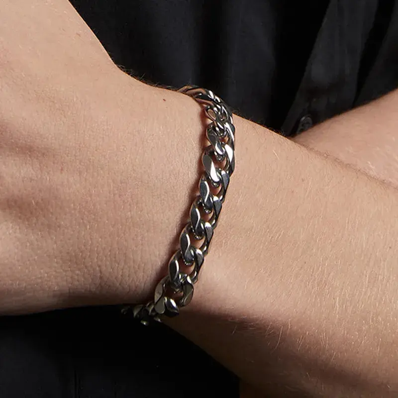 Miniature : Bracelet avec chaîne à maillons cubains larges