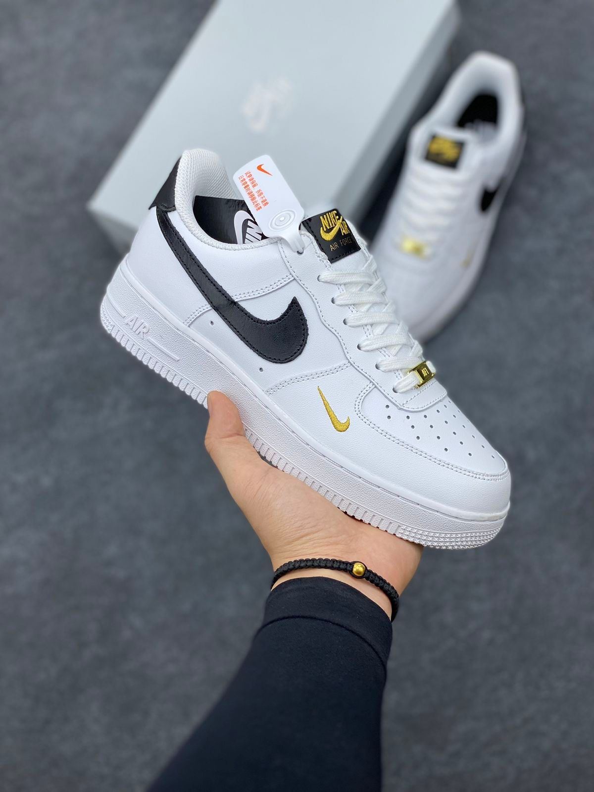 Nike Air Force 1 Low '07 Essential.