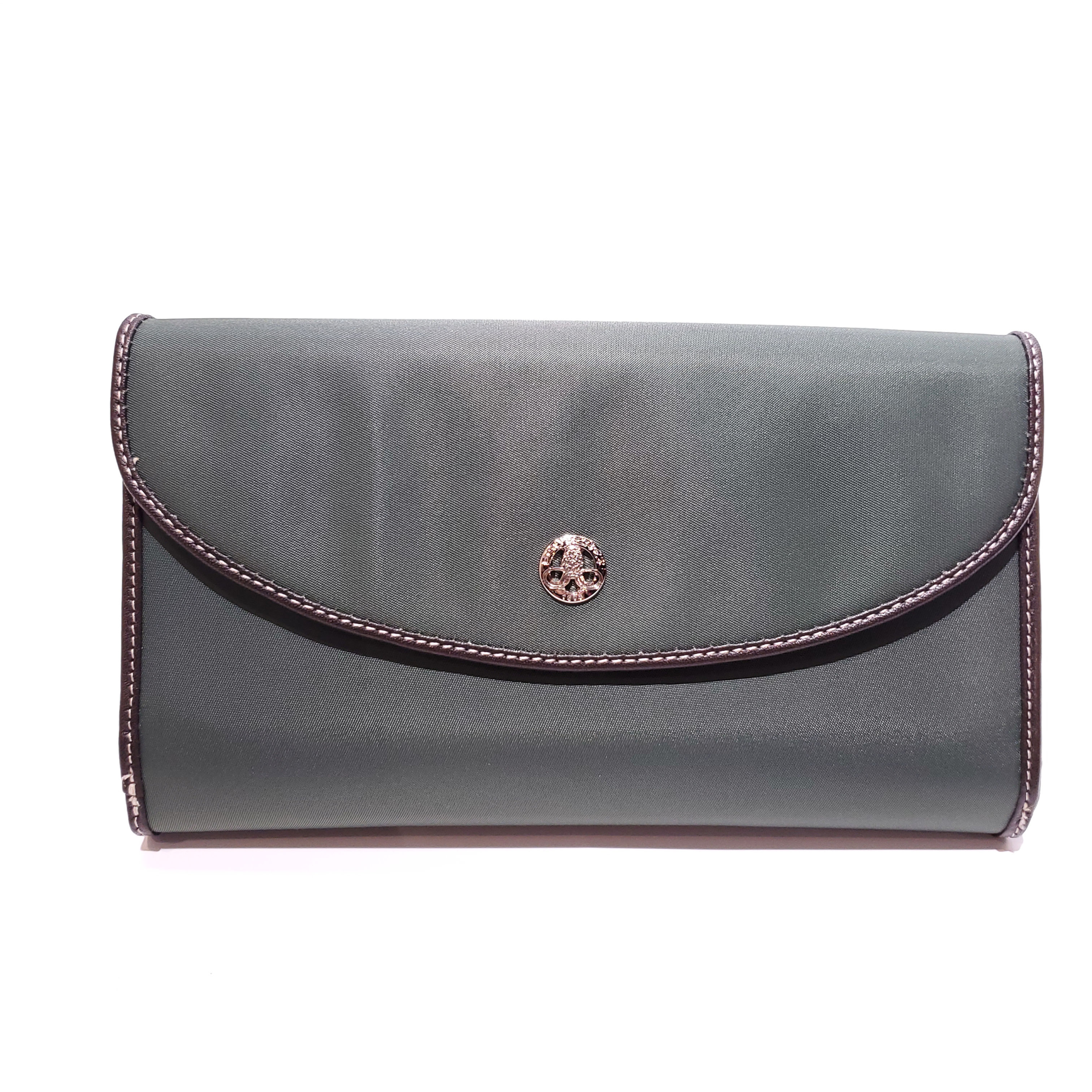 深綠色尼龍長夾