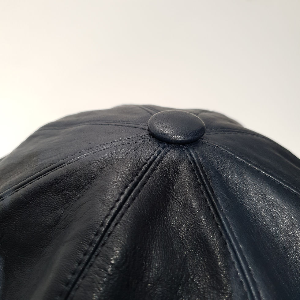 縮圖：義大利小羊皮手染藍皮革八角帽