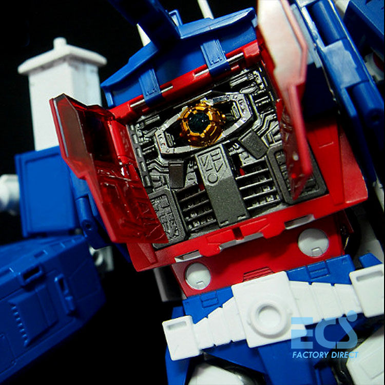 Thumbnail: G1 Transformed Ultra Magnus Collection Figure