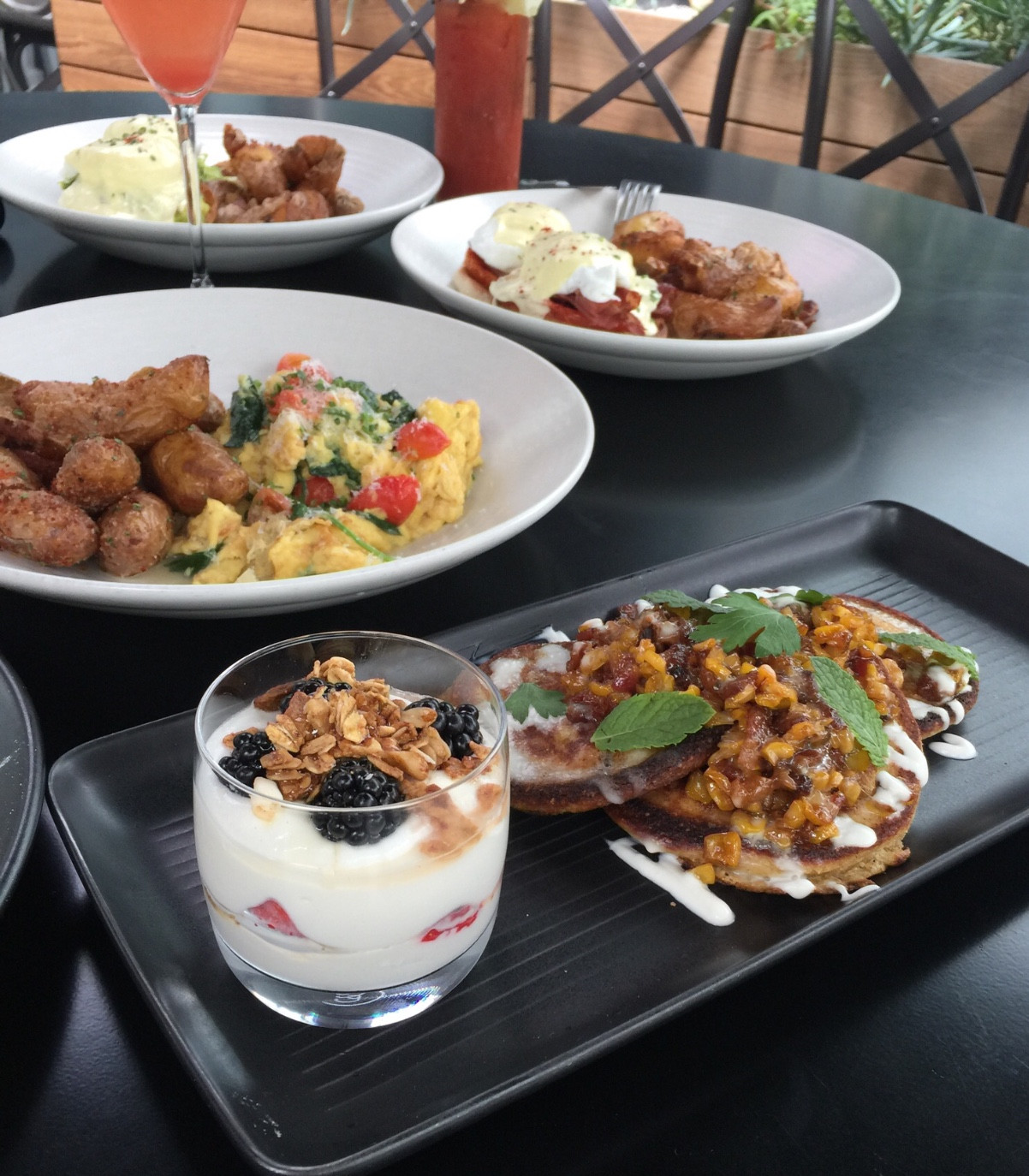 Brunch next to the Amazon Spheres