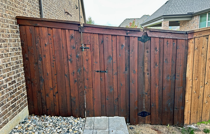 Fence Staining in Flower Mound
