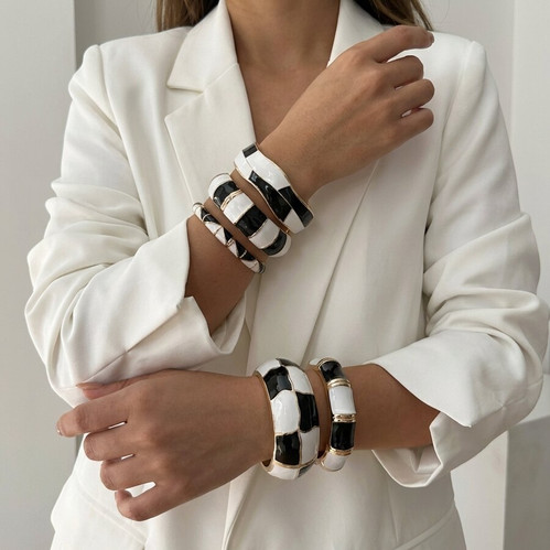 Bracelets & Bangles collection
