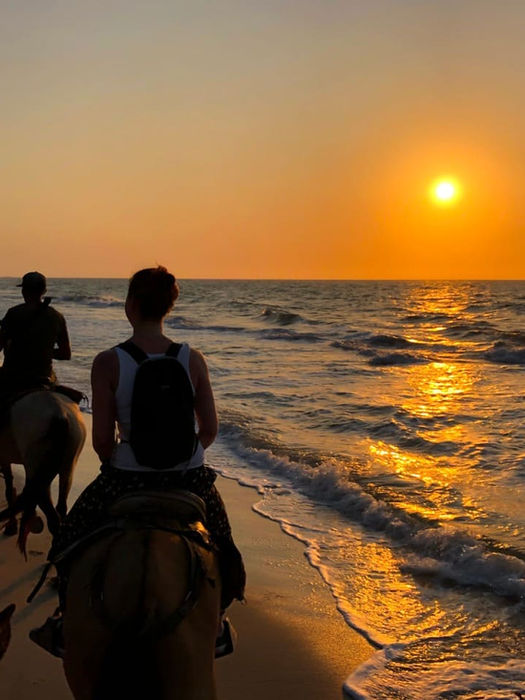 Cabalgata en la playa rincón del mar