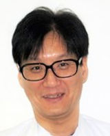 診療教授 持田 勇一.jpeg