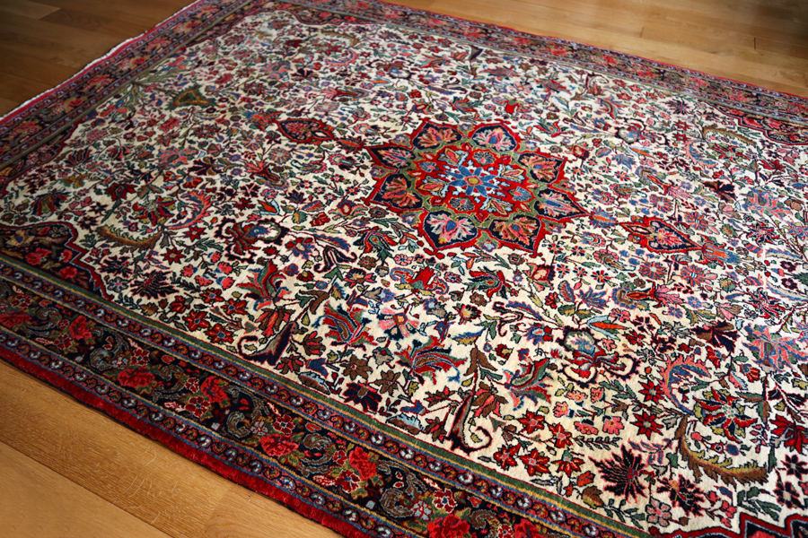 アブラッシュ 大阪 ギャッベ キリム トライバルラグ／アンティーク ビジャル