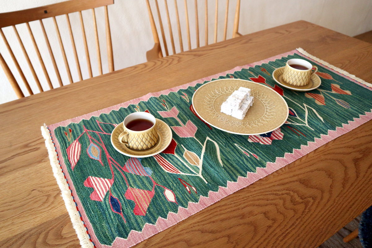 アブラッシュ 大阪 ギャッベ キリム トライバルラグ／キリム