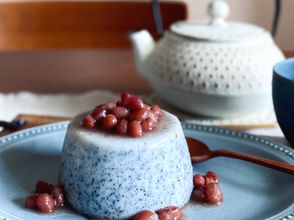 葛入り黒胡麻プリン