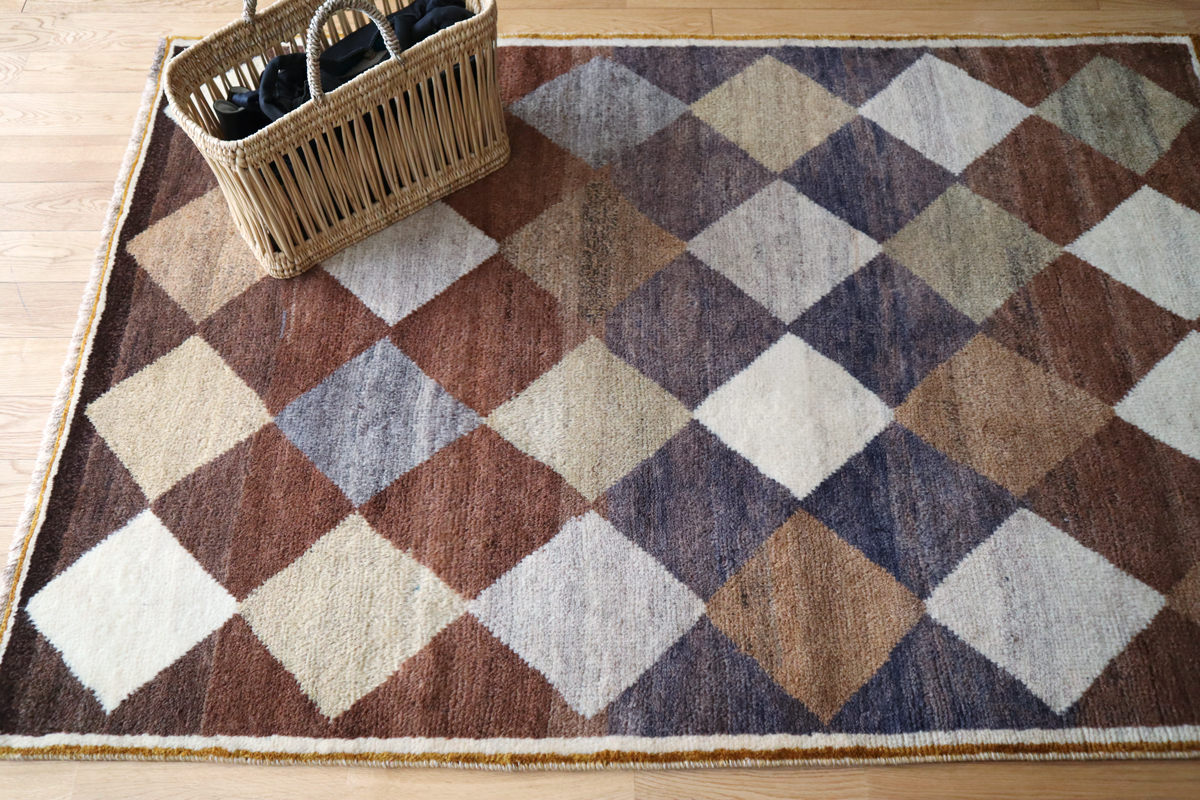 アブラッシュ 大阪 ギャッベ キリム トライバルラグ／オールド ギャッベ