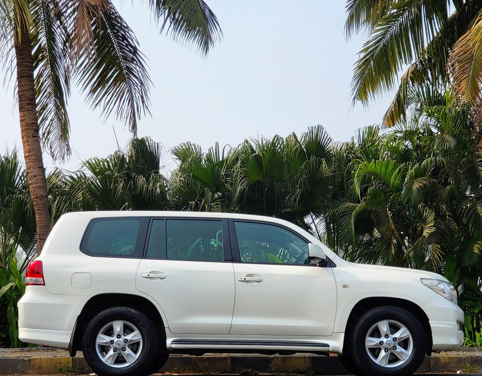 Toyota Land Cruiser V8