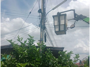 กองช่าง องค์การบริหารส่วนตำบลดงมะรุมพร้อมนักศึกษาฝึกงานได้ดำเนินการติดตั้งดอกลำโพงเสียงตามสาย หมู่ที่ ๗ บ้านวังไผ่