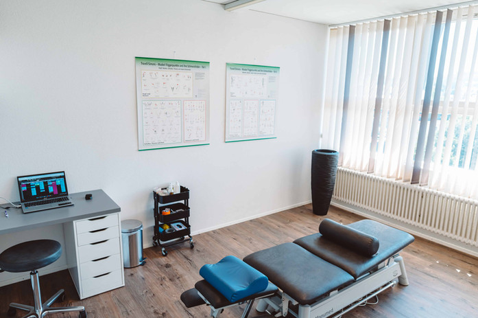 B2M - Praxis Münchwilen - PT Raum-3.jpg