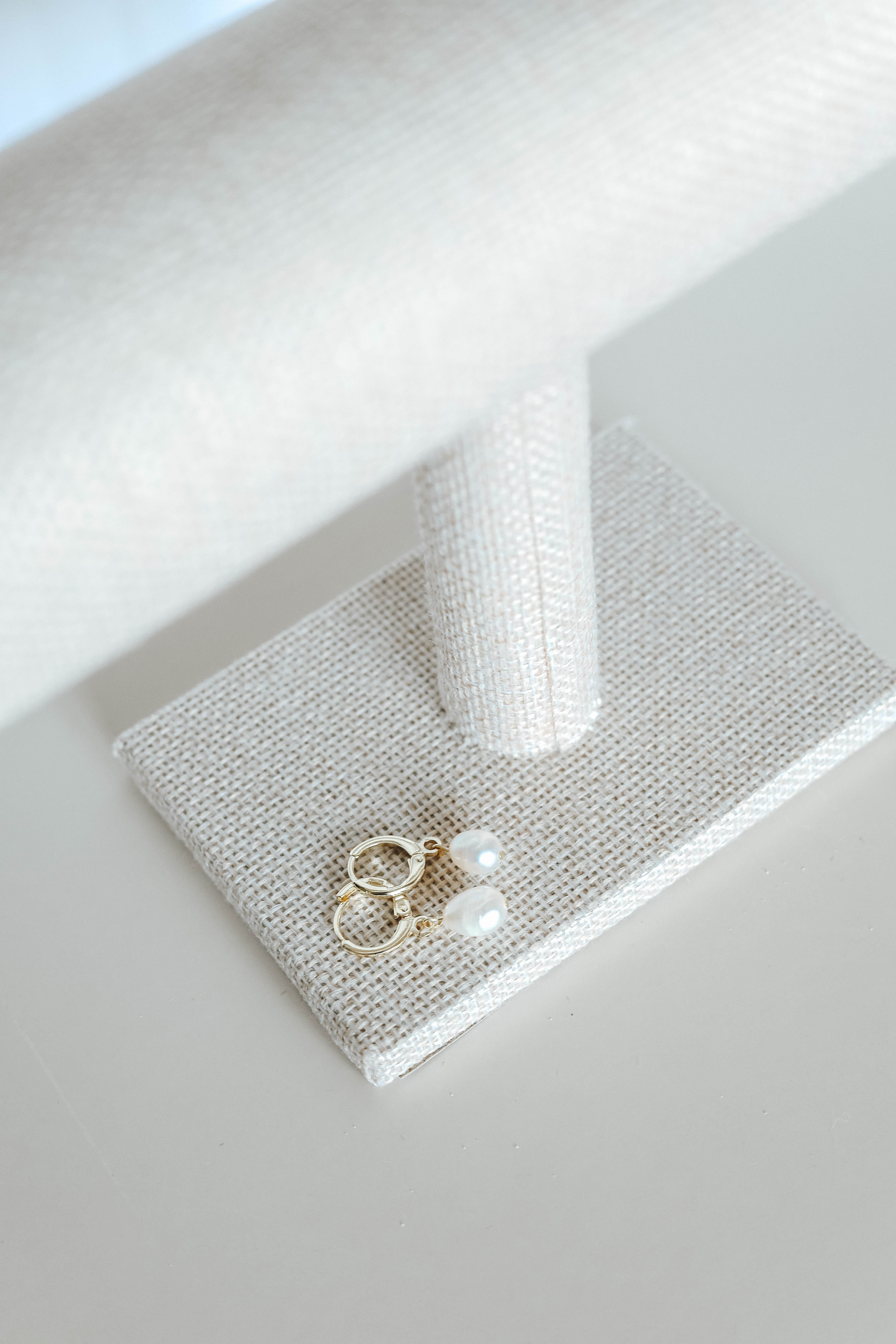 The Pearl Earrings