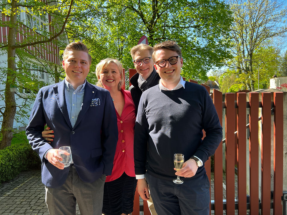 Bettina Schmitt Immobilien | 44 Real Estate | Immobilienmakler | Dreieich | Paul Schmitt | Tammo Schmitt | Bettina Schmitt