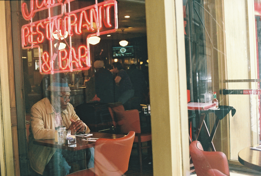 Photography, video snippets and prints by Sarah Ohayon