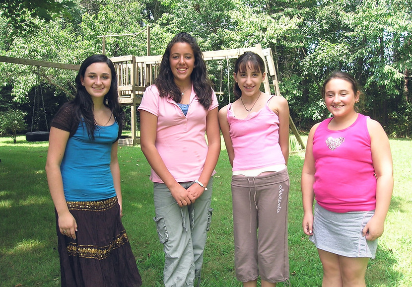 Curvy Girls scoliosis support group with founder Leah Stoltz