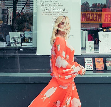 Emma-Roberts-Books-.jpeg