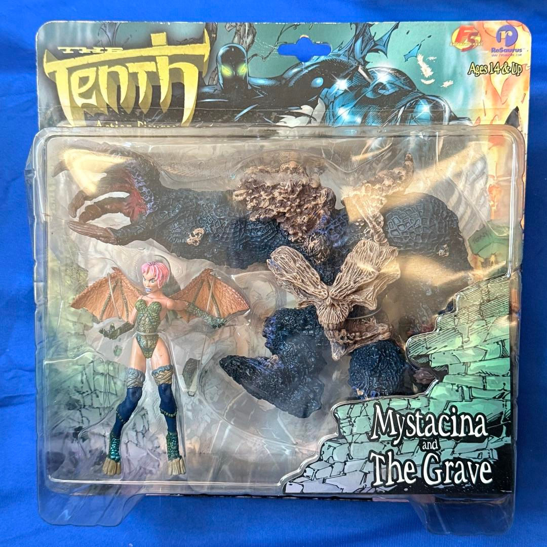The Tenth Action Figures: Adrenalynn and Lastic #T224