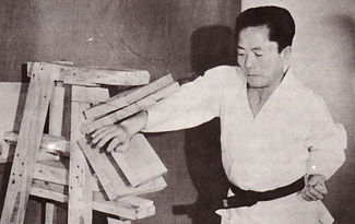 choi_hong_hi_03-816x538.jpg