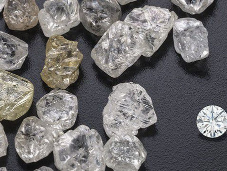 Hột xoàn khác kim cương ở đâu?